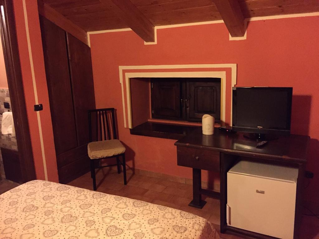 Hotel Il Casello Paola Zimmer foto