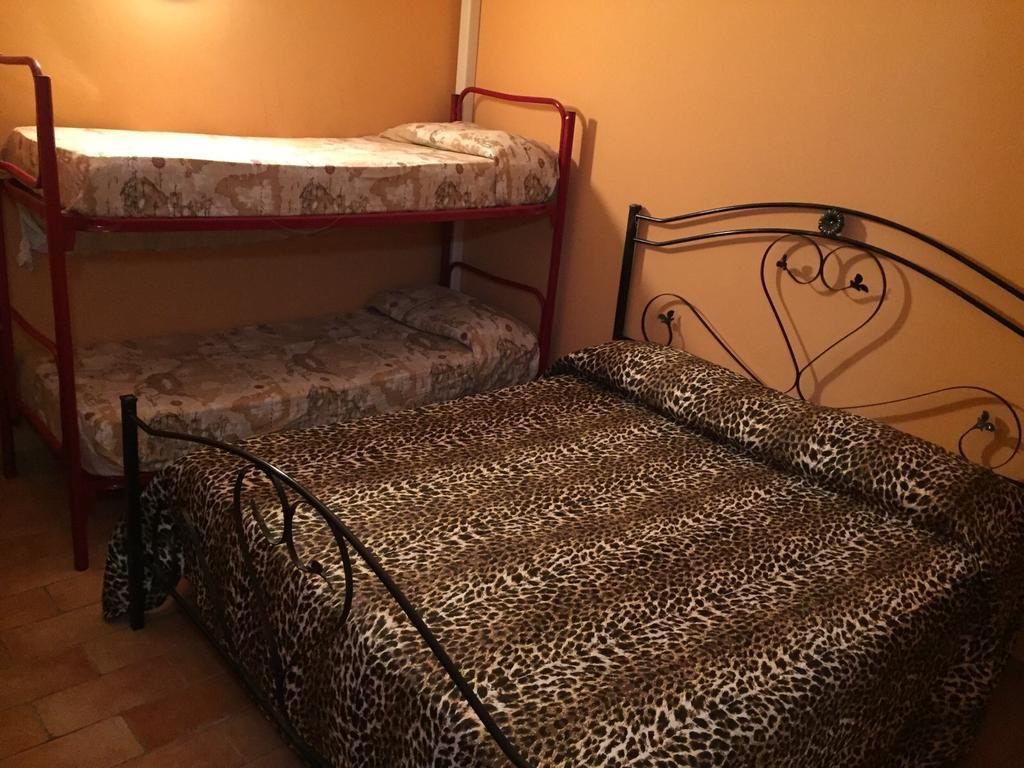 Hotel Il Casello Paola Zimmer foto
